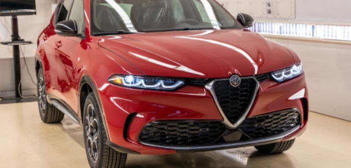 Alfa Romeo's first hybrid is the magical Tonale