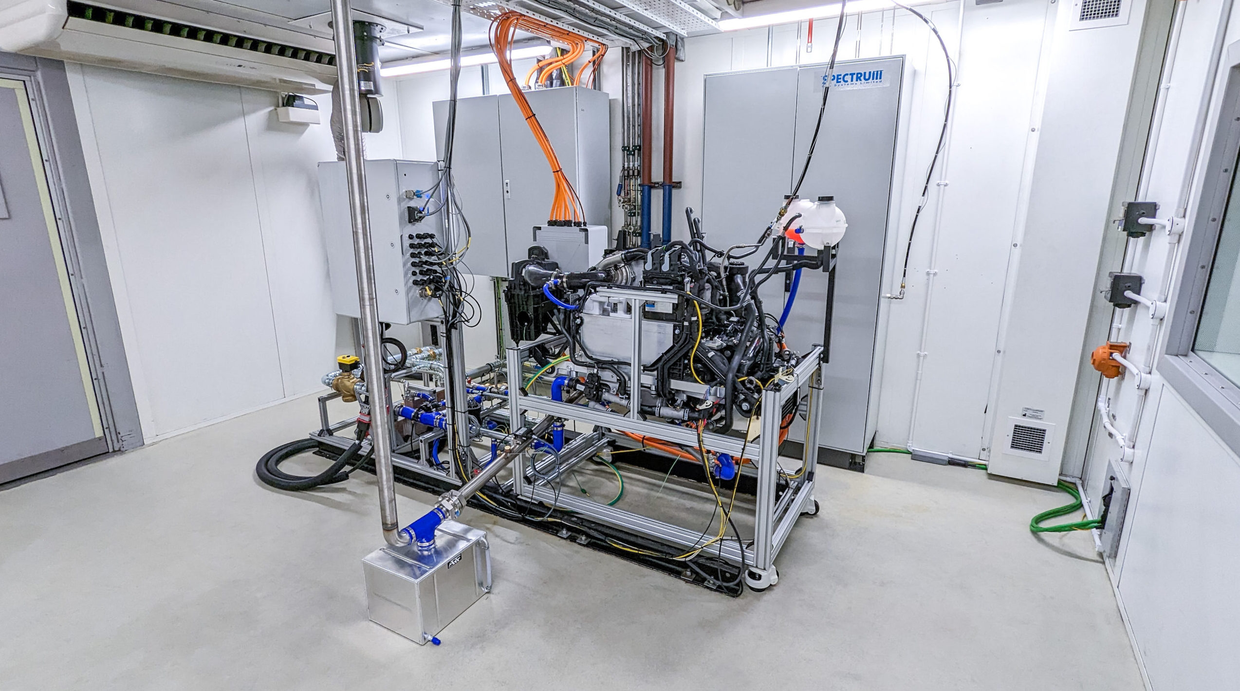 CamMotive Expands Hydrogen Fuel Cell Testing Capabilities in the UK